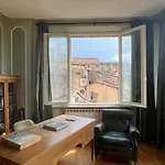 아파트 L'attico Del 1600 In Centro
