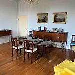 L'attico Del 1600 In Centro 아파트 *