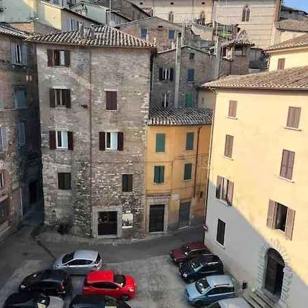 Apartment L'attico Del 1600 In Centro