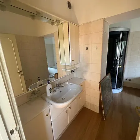 아파트 L'attico Del 1600 In Centro