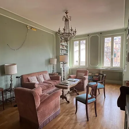 L'attico Del 1600 In Centro * 페루자