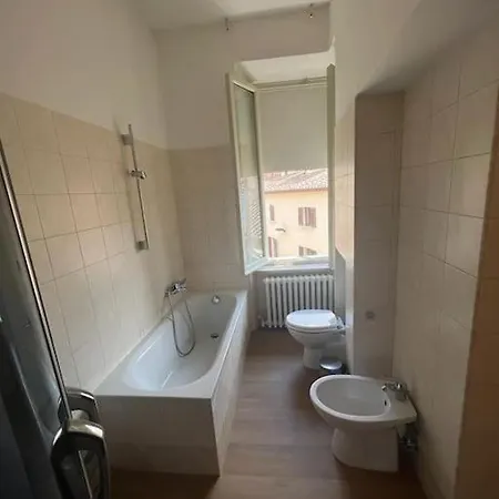 아파트 L'attico Del 1600 In Centro