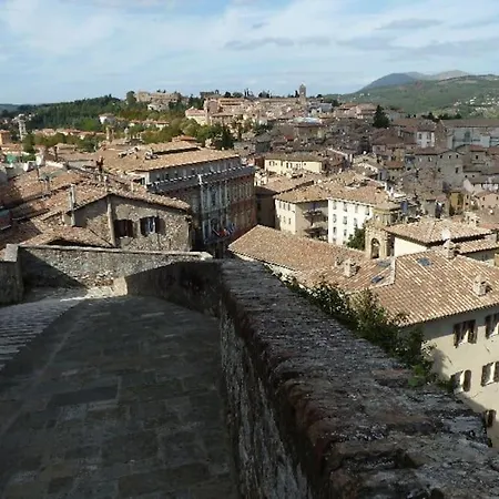 L'attico Del 1600 In Centro 아파트 *