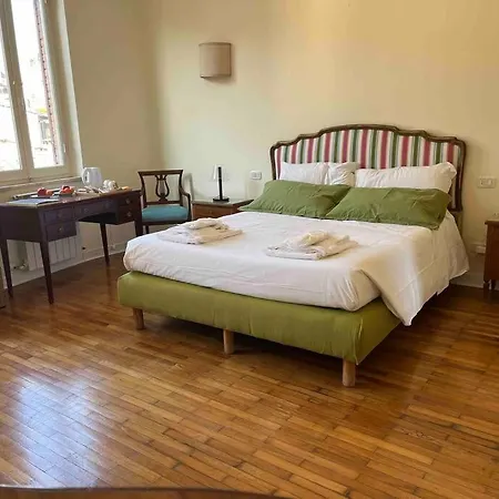 L'attico Del 1600 In Centro * 페루자